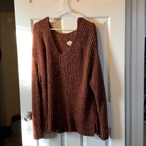 Sweater-orangish